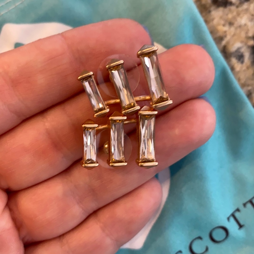 Kendra Scott Brooks stud earrings